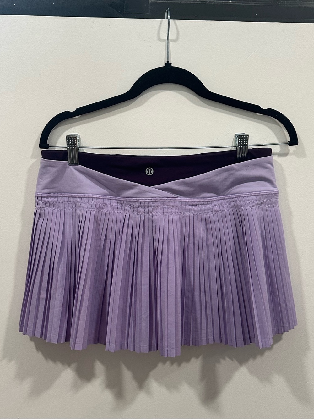 Rare lulu  “time to shine” skort lavender and purple
